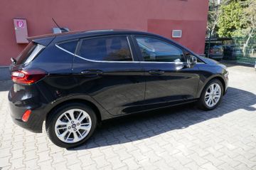Fahrzeugabbildung Ford Fiesta Titanium X