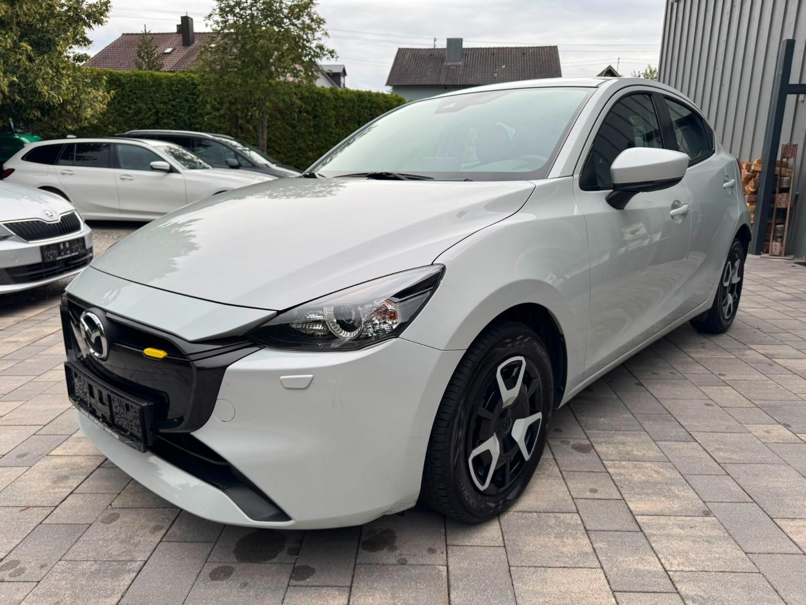 Mazda 2 90PS Center-Line LED PDC SHZ Tempomat 8-fach