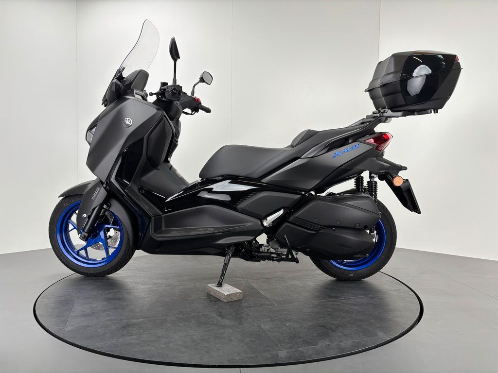Fahrzeugabbildung Yamaha X MAX 300 *MJ 2025 MIT TOPCASE*