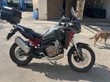 Honda Africa Twin CRF 1100A - HONDA CRF