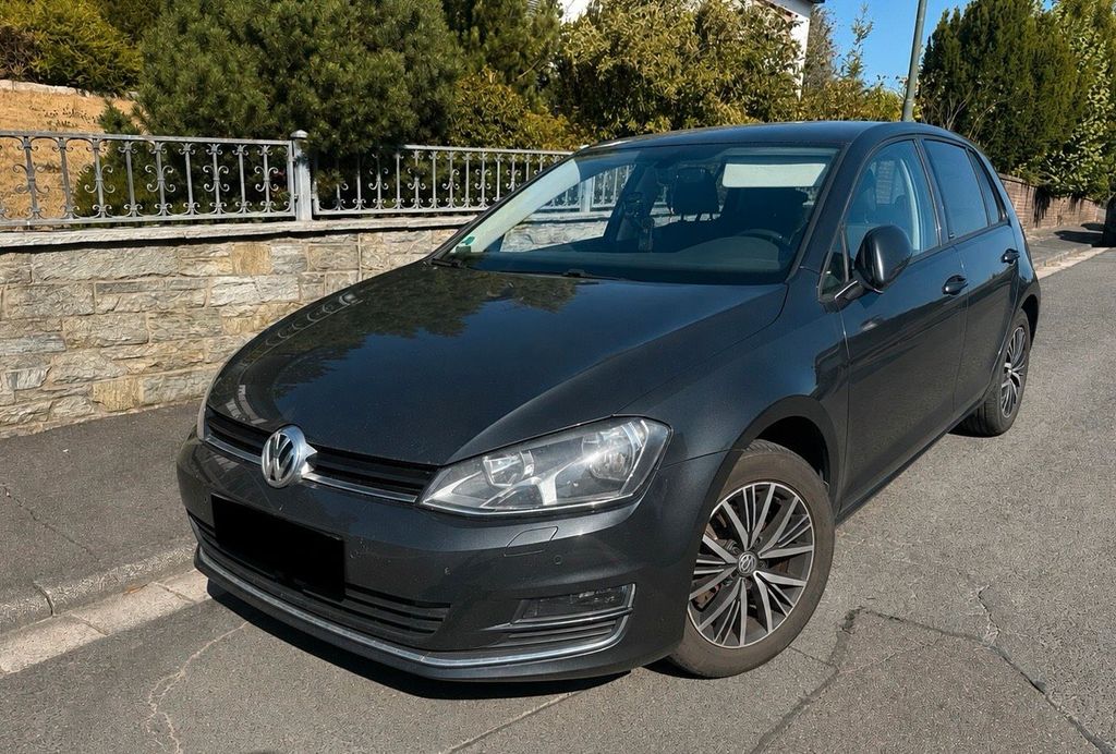 Image of Volkswagen Golf