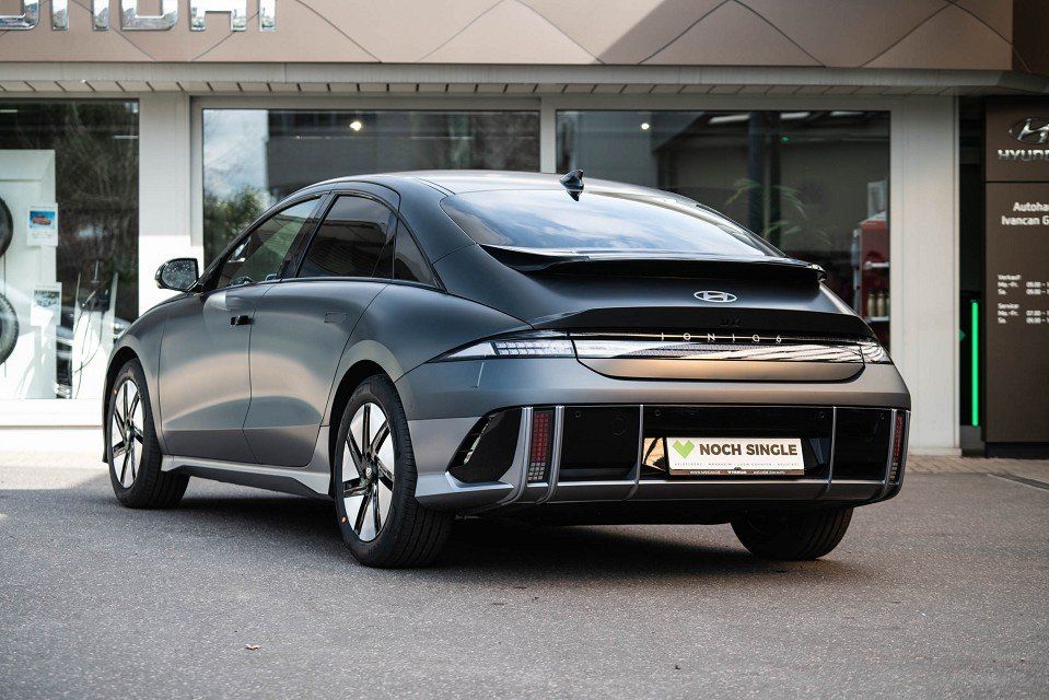 Fahrzeugabbildung Hyundai IONIQ 6 77,4kWh UNIQ