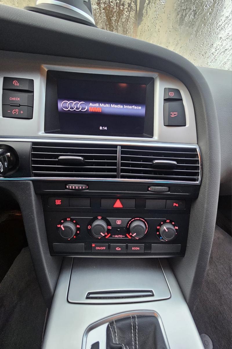 Audi A6 2010 — photo 8