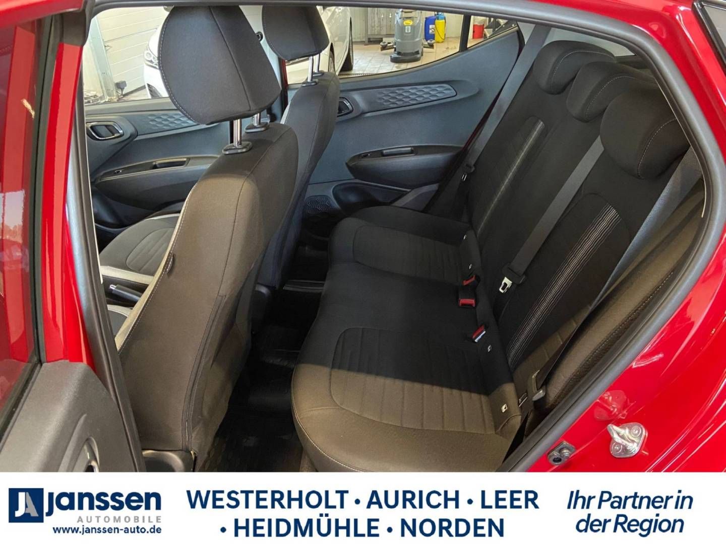 Fahrzeugabbildung Hyundai i10 (MJ23) 1.2 Benzin A/T Prime Smart Key, Dach-