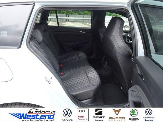 Fahrzeugabbildung Volkswagen Golf Variant R-Line 1.5l eTSI 110kW DSG AHK LED