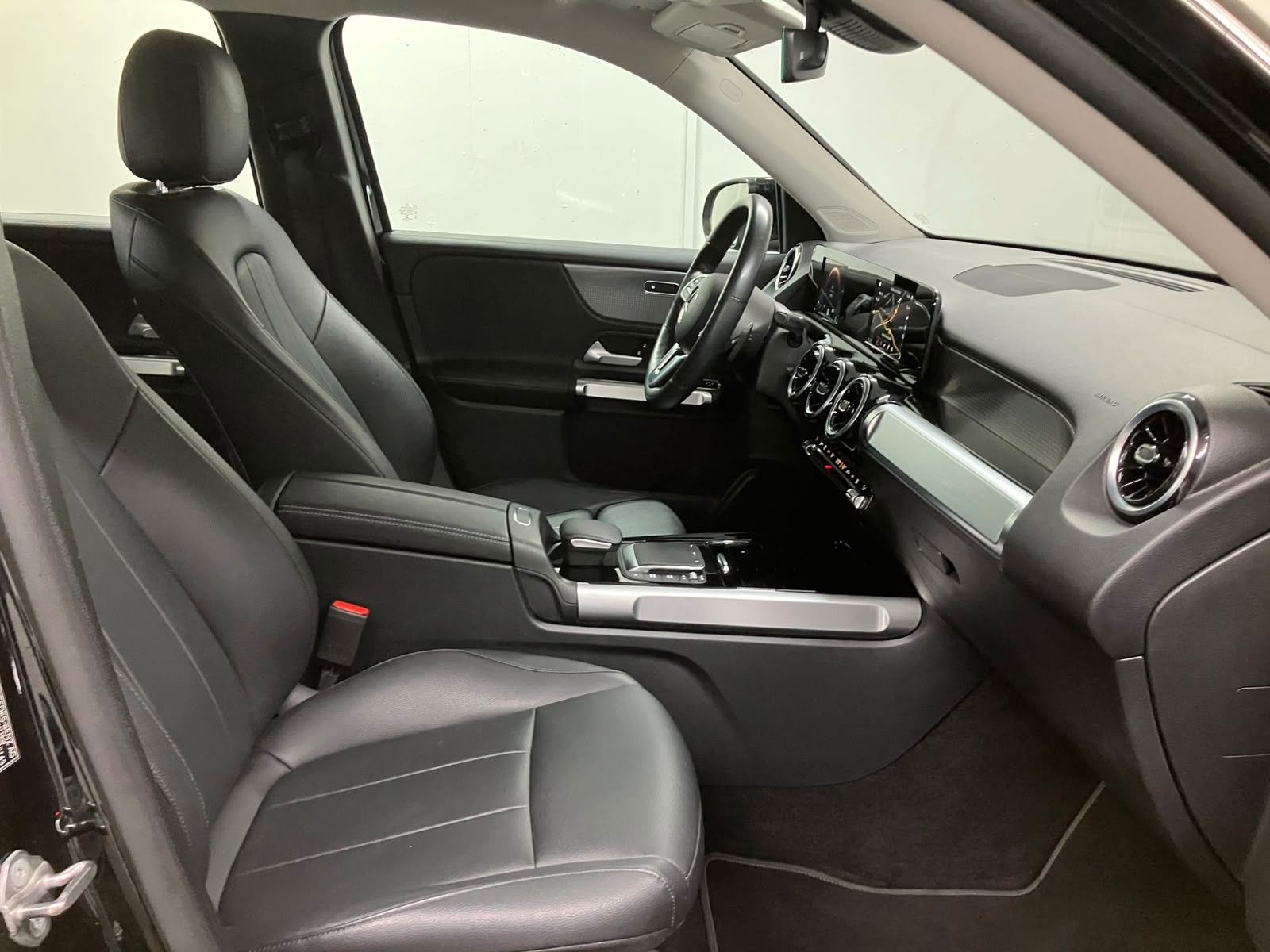 Fahrzeugabbildung Mercedes-Benz GLB 220 d DCT *PROGRESSIVE*SDH*MULTIKON*