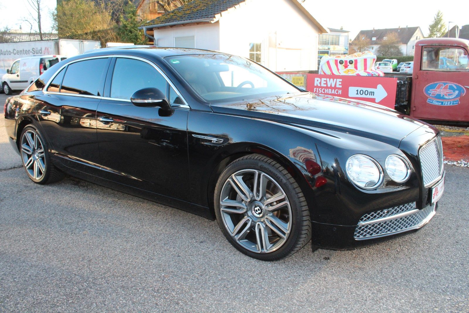 Flying Spur 6.0 W12 Muliner Ausstattung!