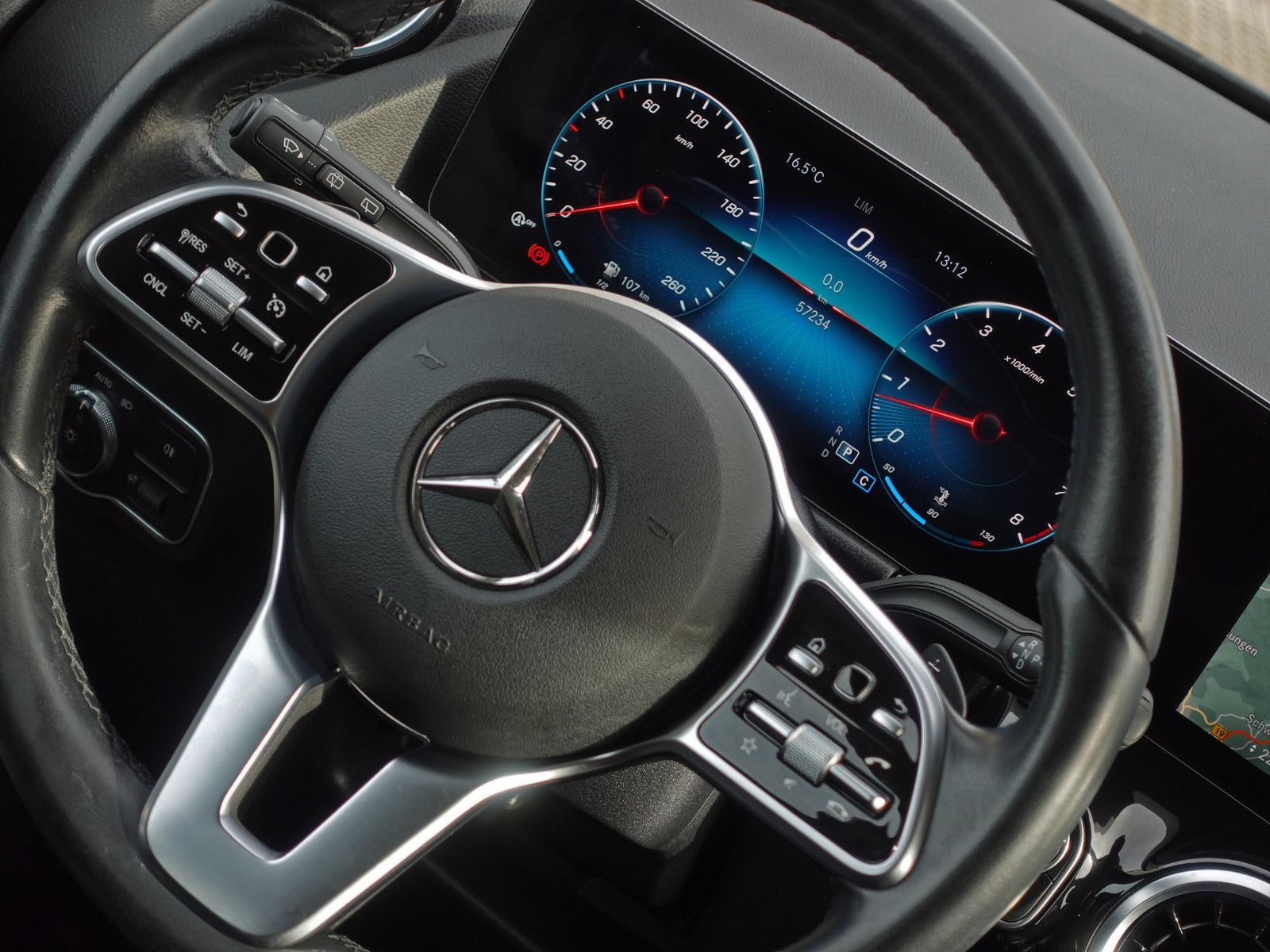 Fahrzeugabbildung Mercedes-Benz B 220 4MATIC 7G-DCT Progressive MBUX AHK Assist.