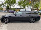 Mercedes-Benz E 300 d 4Matic T 9G-Tronic AMG Line - Mercedes-Benz E 300: Schiebedach