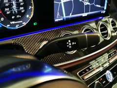 MERCEDES-BENZ E 63 AMG S 4Matic Navi Kamera CARBON Panorama AC