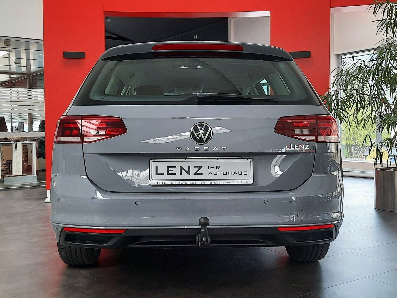 Fahrzeugabbildung Volkswagen Passat Variant Business TSI DSG *AHK*Navi*Cam*