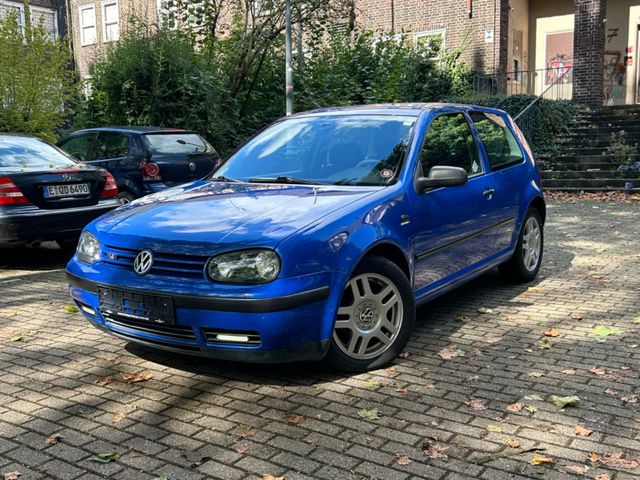 Volkswagen Golf 1,6/KLIMAAUTOMATIK/ALUFELGEN/TÜV/