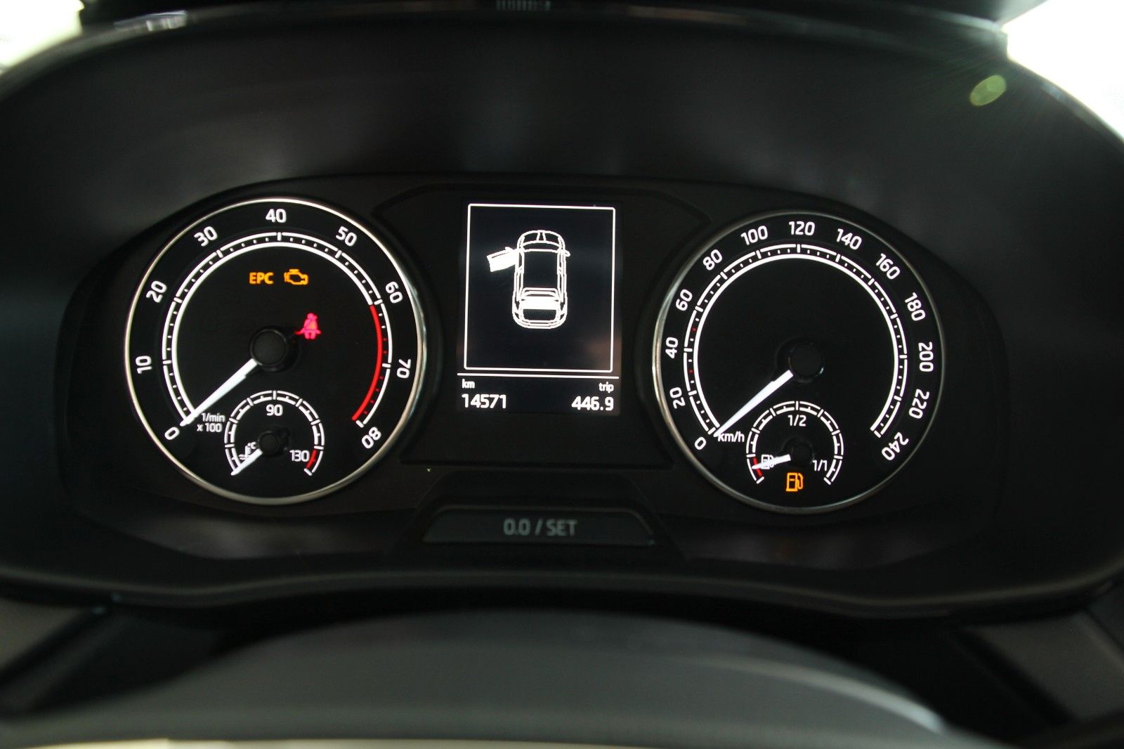 Fahrzeugabbildung SKODA Fabia 1.0 TSI Ambition
