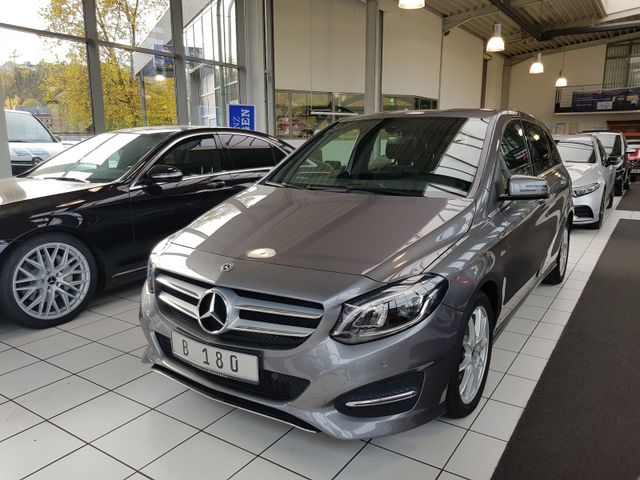 MERCEDES-BENZ B 180 URBAN LED NAVI AUT SHZ PTS KAMERA LEDER