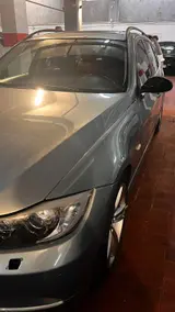 BMW Bmw 330 330d cat Touring Attiva - BMW 330 aus 2005: 330d
