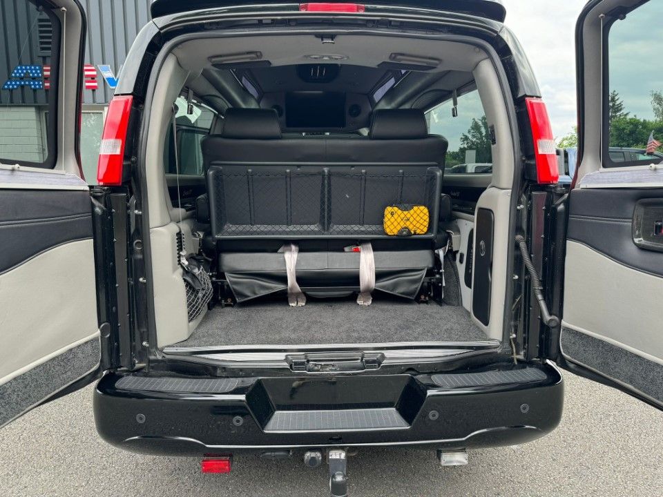 Fahrzeugabbildung Chevrolet Chevy Van Explorer Express 9Sitzer 6.0 V8