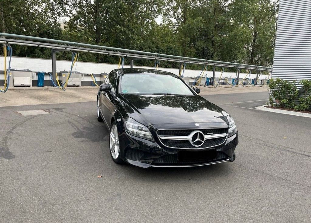 Image of Mercedes-Benz CLS 220