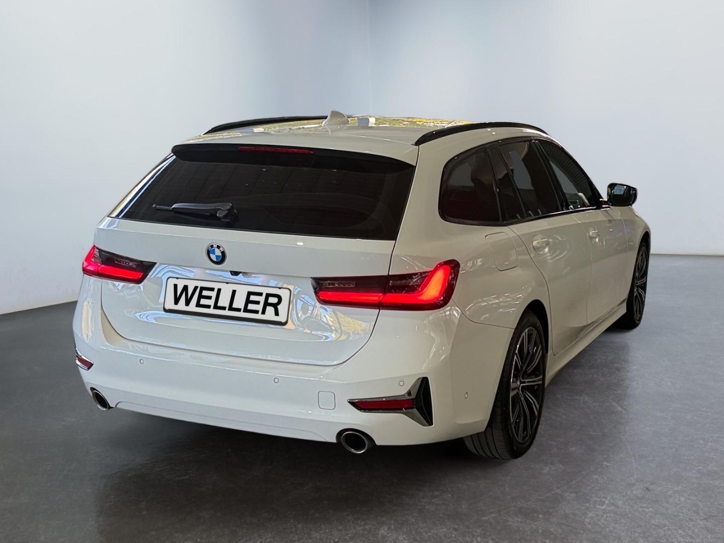 BMW 318 i Touring Luxury Line*AUTOMATIK*LED*PDC*KAME