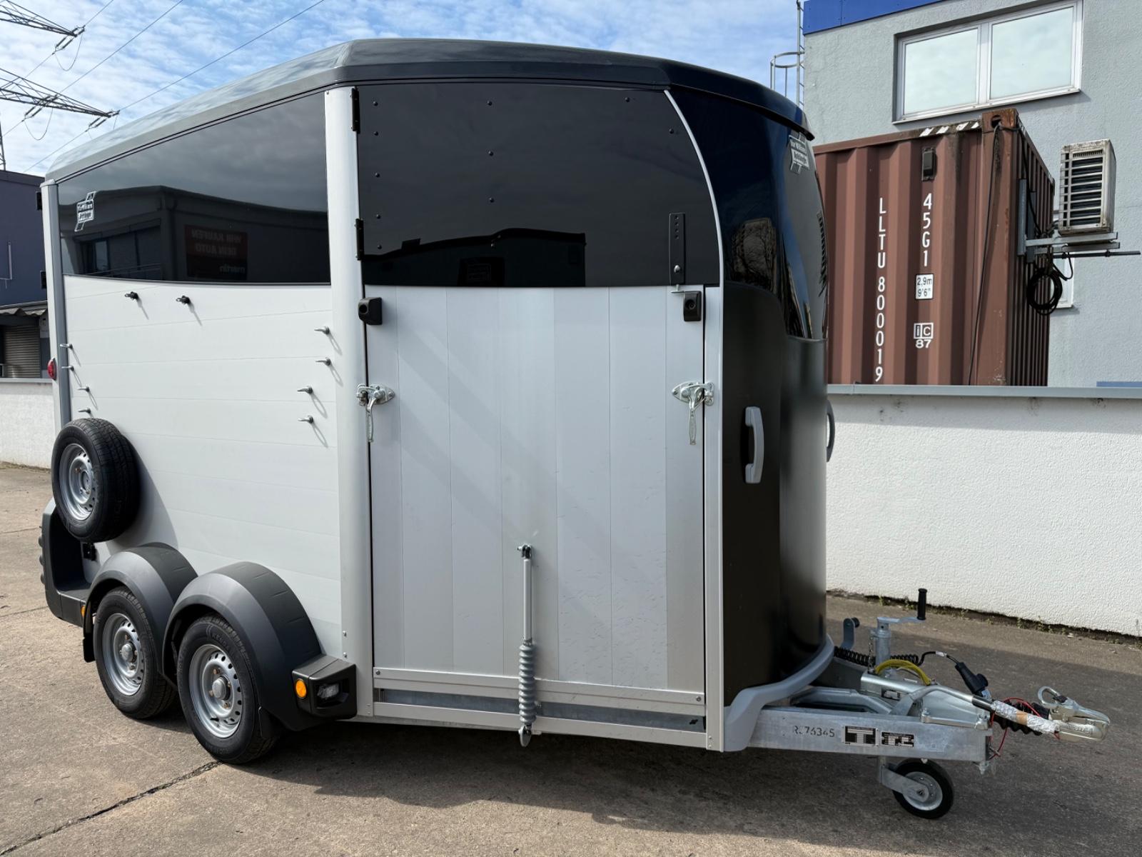 Ifor Williams HBX511+Black+2 Pferde+Luxus+Komfort