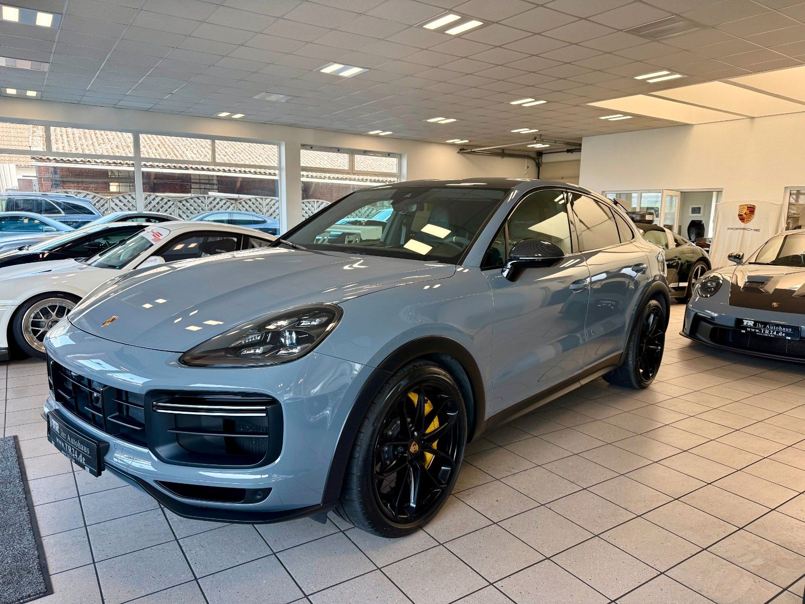 Fahrzeugabbildung Porsche Cayenne Turbo GT ACC / HeadUp / 22Zoll / Keyless