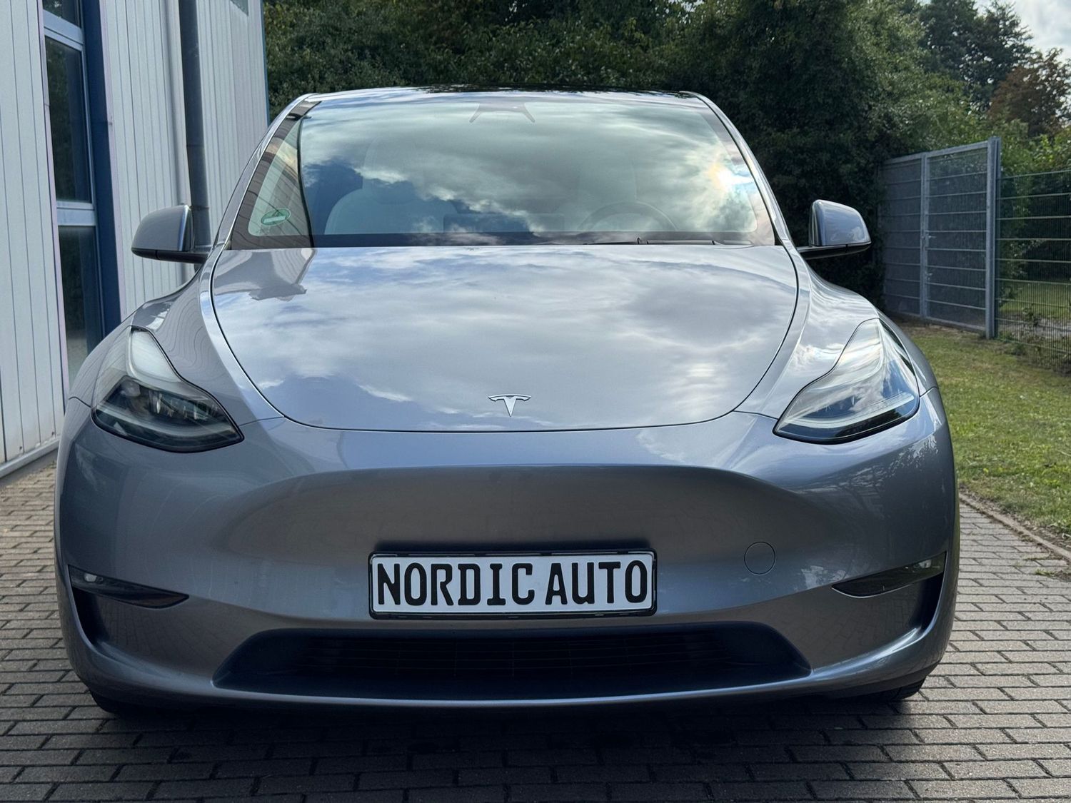 Tesla Model Y Long Range Dual AWD foto 3