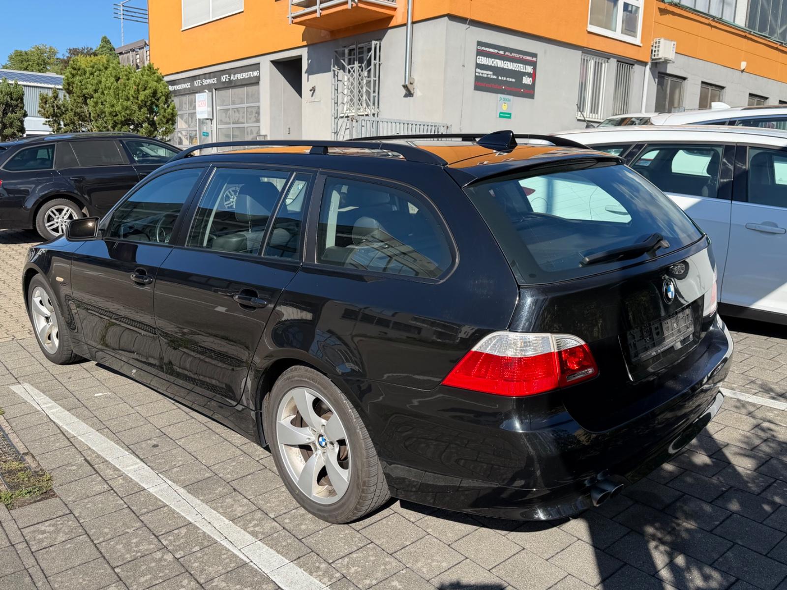 BMW 525 2005 — rear view