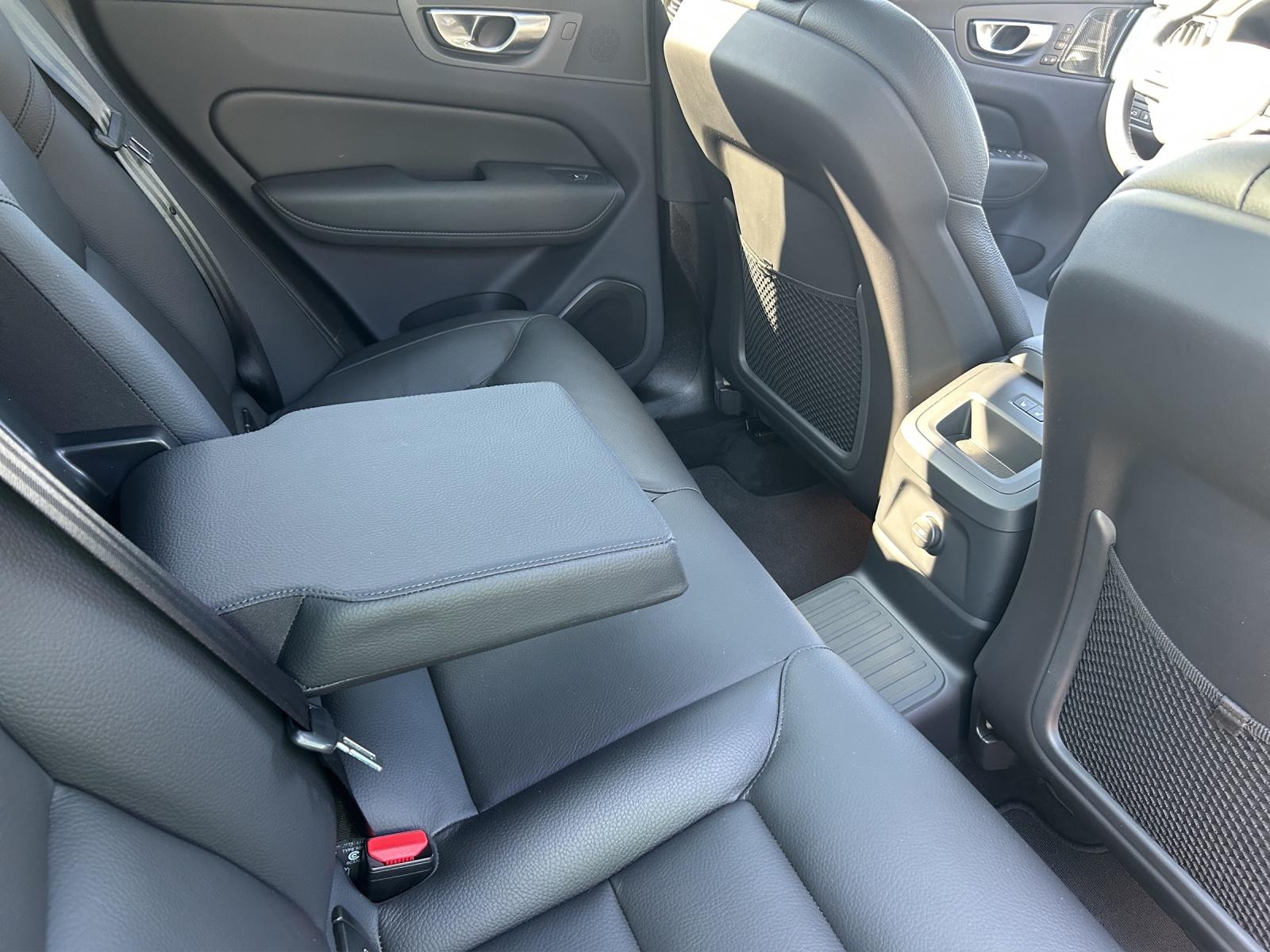 Volvo XC60 T8 AWD Ultimate Bright 22LM PANO NAVI LED