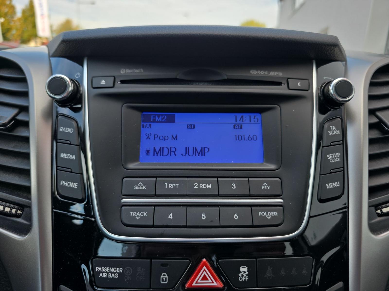 Hyundai i30 1.4 Classic Sitzheizung PDC Bluetooth Klima