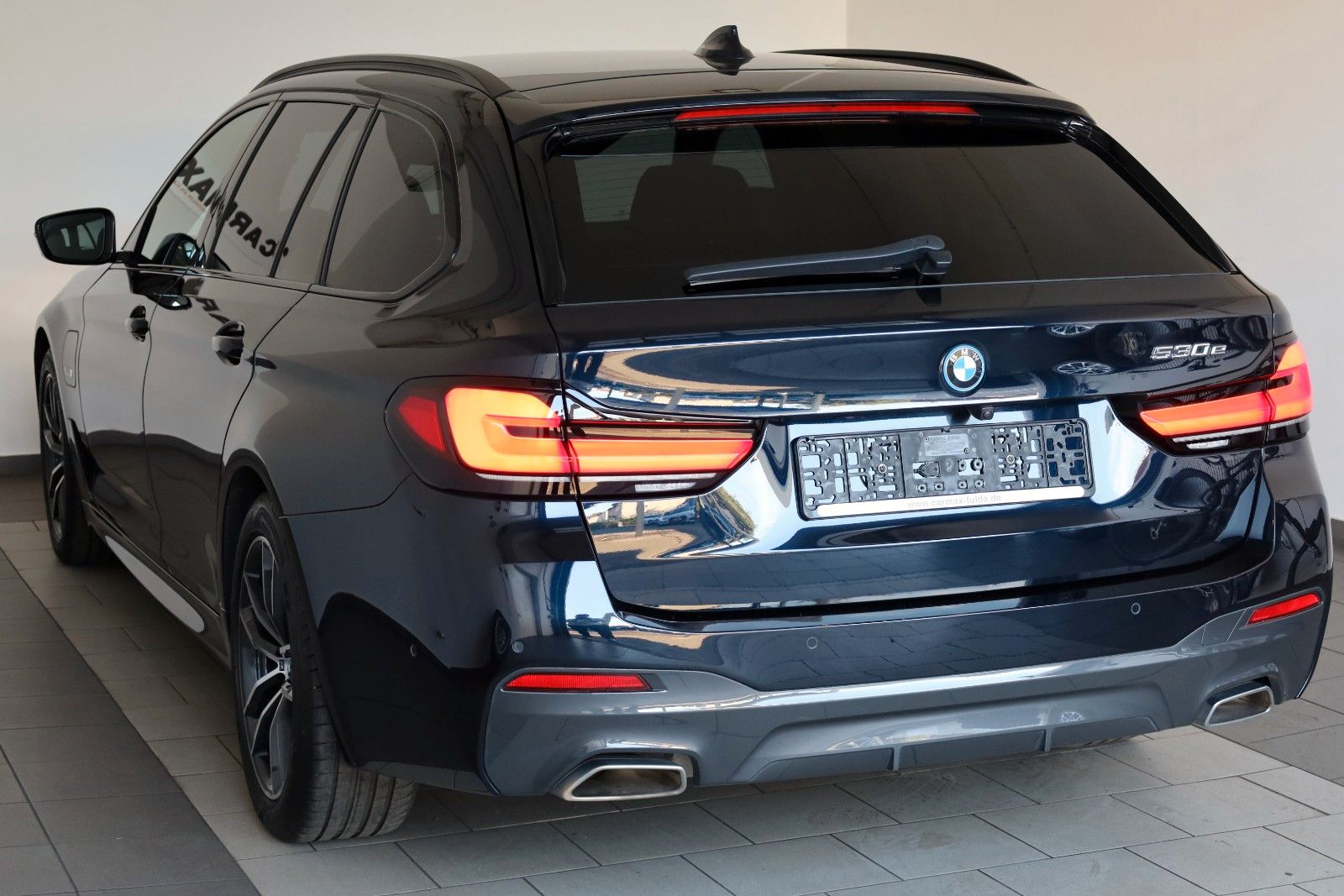 Fahrzeugabbildung BMW 530e Touring M Sport Leder,Navi,LED,Park Assist