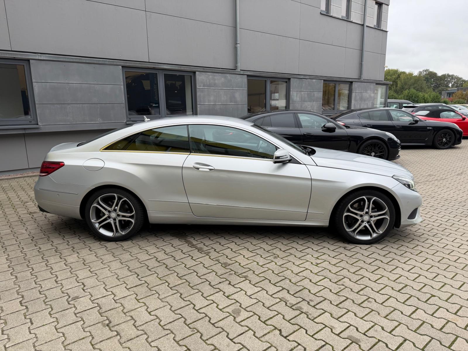 Mercedes-Benz E 200 E Coupe/LEDER/LED/KAMERA/2.HAND/TEMPOMAT