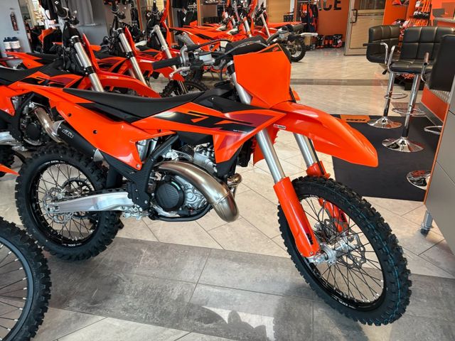 KTM 300 SX NEU Mod 2025