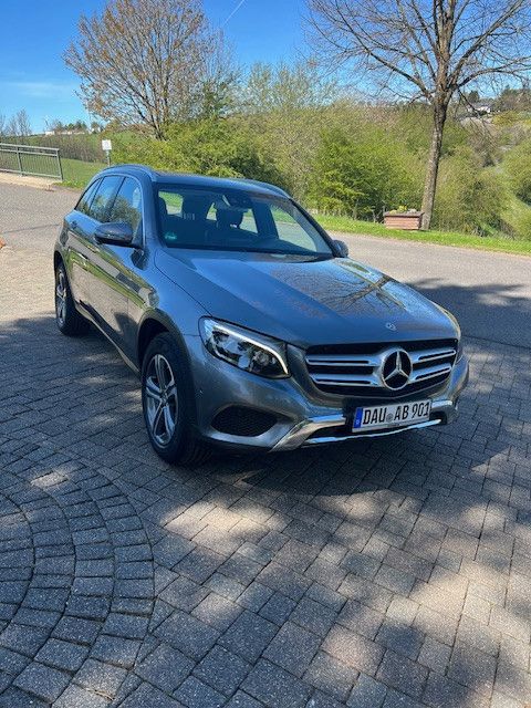 MERCEDES-BENZ GLC 220 d 4MATIC Autom. -