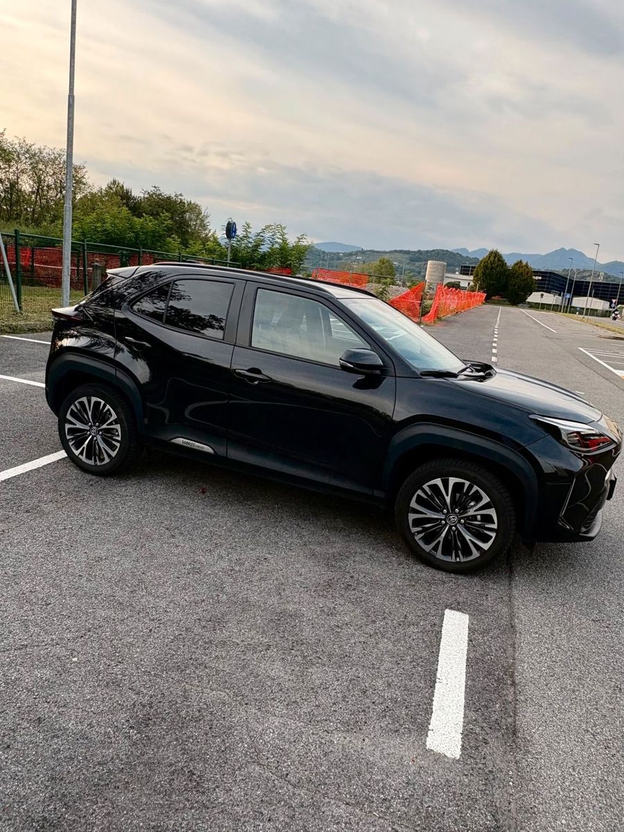 Toyota Yaris 1.5 Hybrid 5 porte Lounge