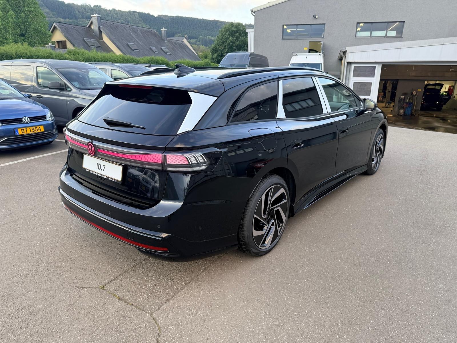 Volkswagen ID.7 Tourer Pro S 86kWh Int/Ext/AHK/Komfort