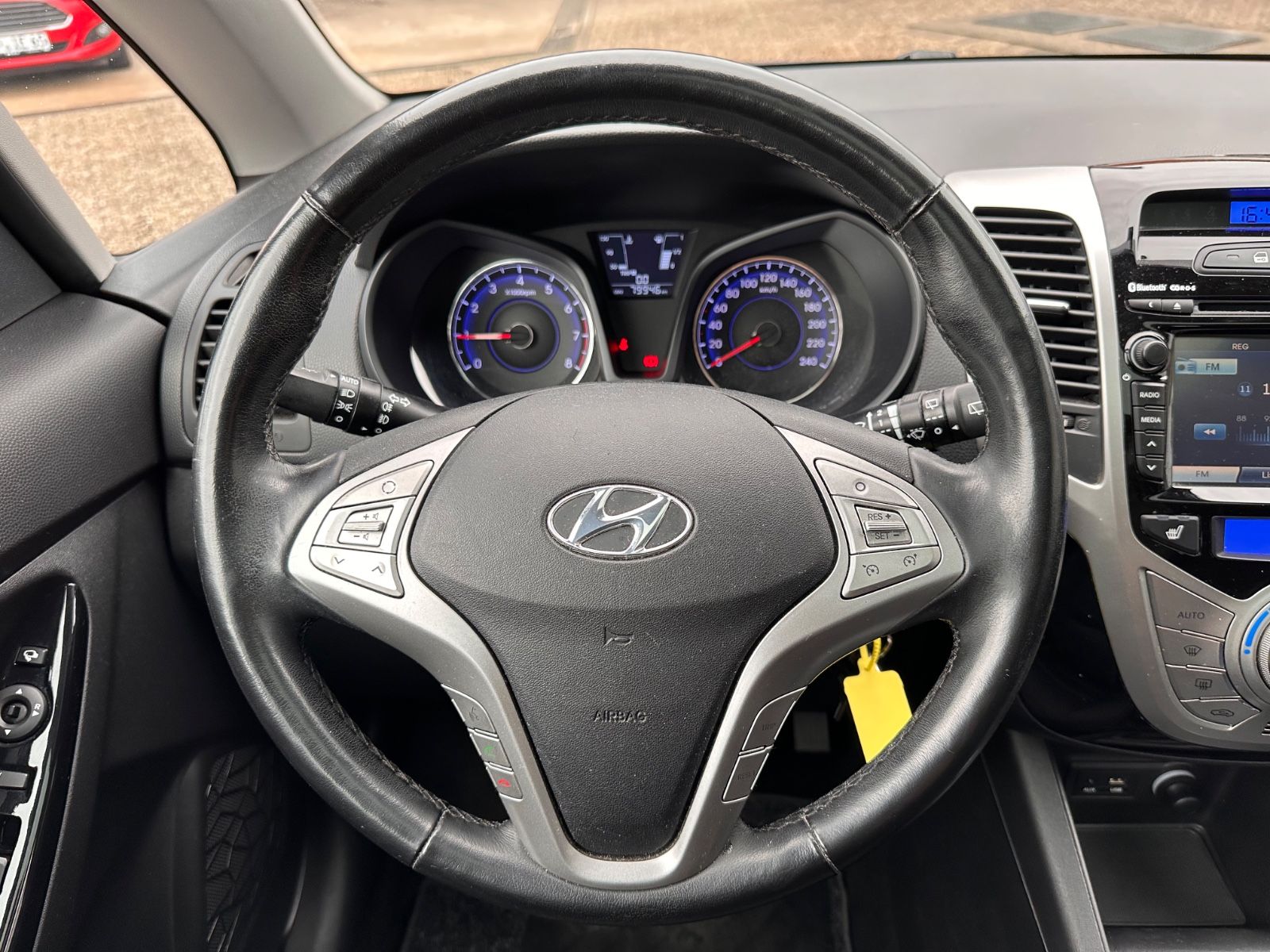 Fahrzeugabbildung Hyundai ix20 blue Passion 1.4 Pano/Kamera/Navi/SHZ/GRA