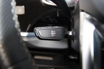 Audi Q3 45 TFSI e S-Line NAVIOPT-BLACKLED