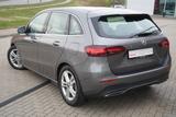 Mercedes-Benz B220 d AMG Line LED 360° PDC ACC DAB Spurhalte - Mercedes-Benz B 220 aus 2024