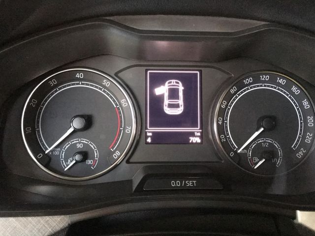 Skoda Scala 1.0 TSI DSG Tour *LED*SMARTLINK*SHZ*PDC*