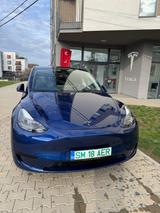 Tesla Y Long Range Premium 600 km WLTP RWD - Tesla Model Y: Blau