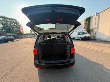 Volkswagen Touran - 7