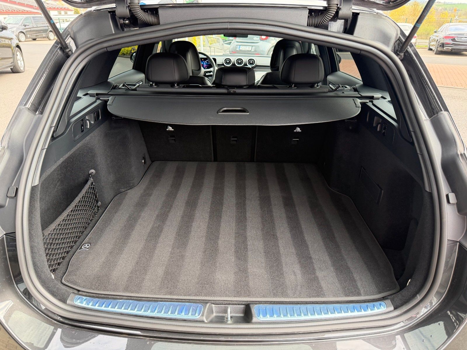 Fahrzeugabbildung Mercedes-Benz C 220 T d 4M AMG Night+AHK+Ambiente+TOTW+Winterp