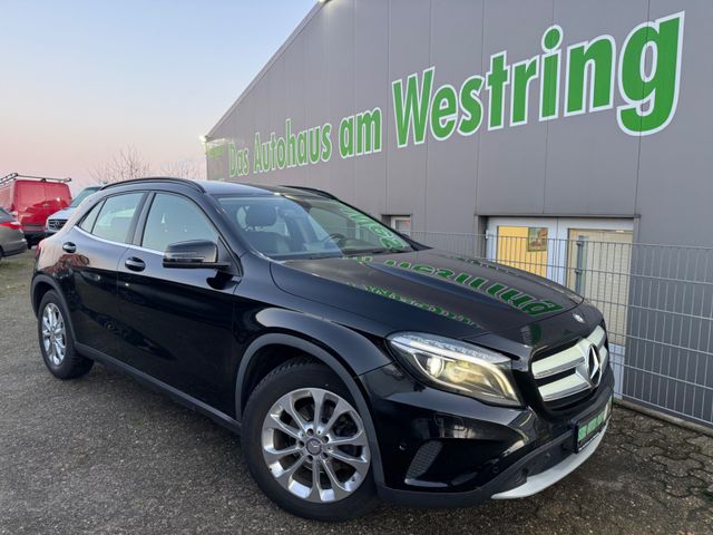 Mercedes-Benz GLA 200 CDI+4-MATIC+AHK+XENON+LEDER+ALLWETTER+