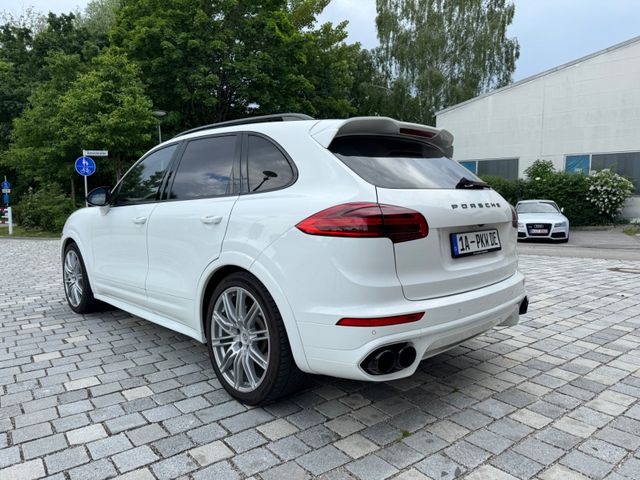 Porsche Cayenne S Diesel 21 Zoll. AHK.