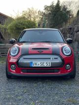 MINI Cooper SE Trim XL Teil Umbau JCW für fast € 5000 - MINI Cooper SE: Trim Xl