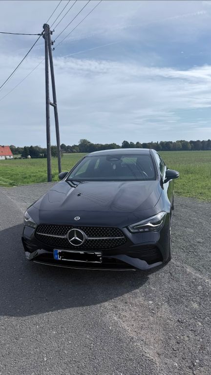 Image of Mercedes-Benz CLA 200