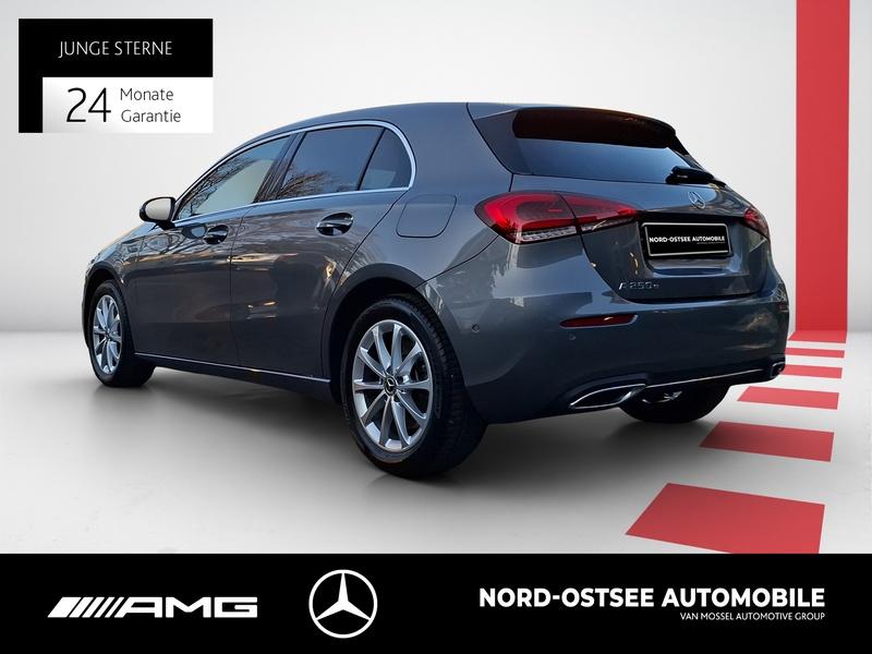 Mercedes-Benz A 250 e PROGRESSIVE MULTIBEAM KAMERA SPURHALTE