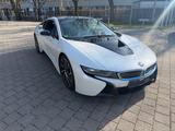 BMW i8 Coupe Navi Head-Up. 2.Hd. - weiße BMW i8