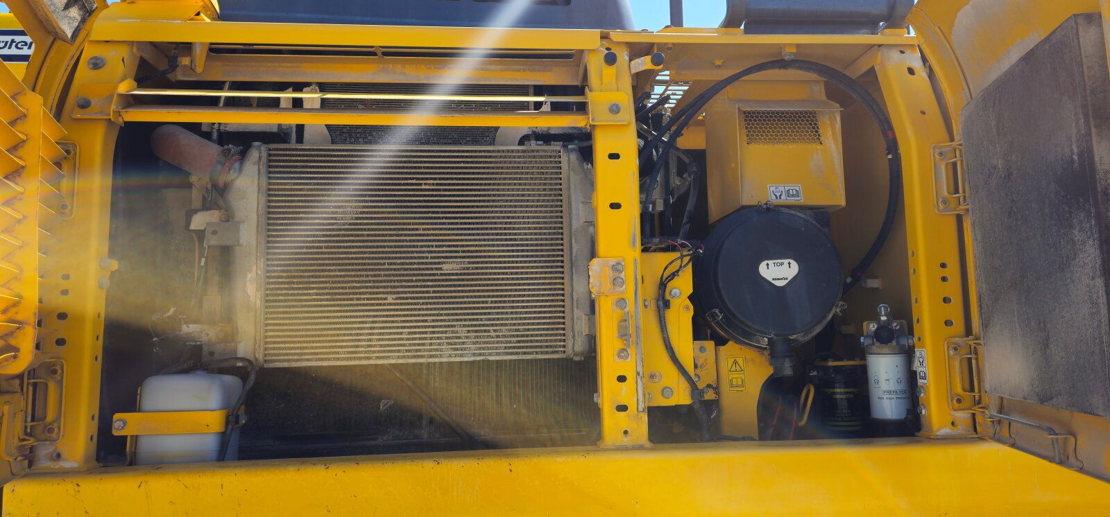 Fahrzeugabbildung Komatsu PC 360 LC-11