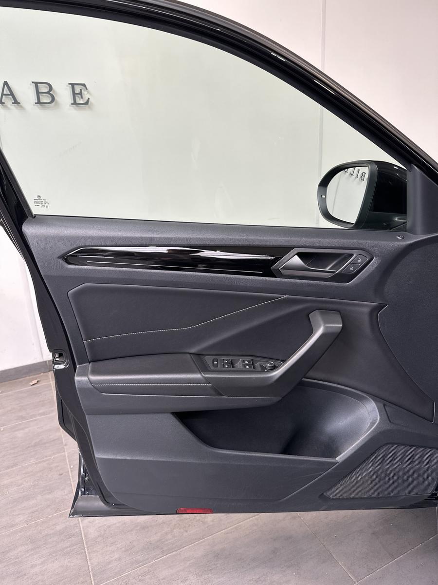 Volkswagen T-Roc 2.0 TSI DSG R-Line Black 4M NAV+LED+AHK+VC, миниатюра 7