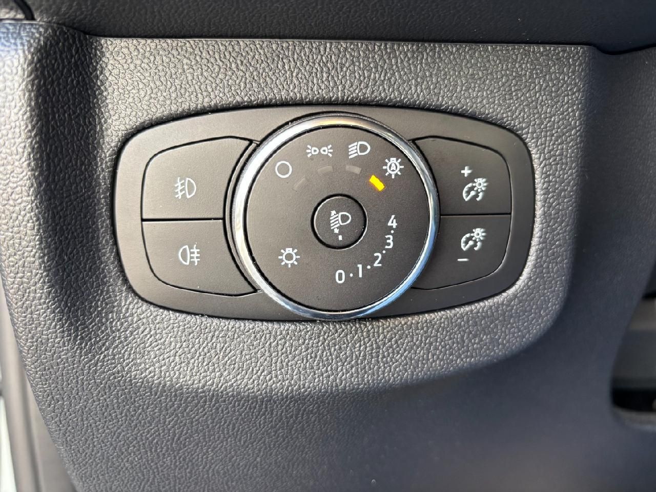 Fahrzeugabbildung Ford Tourneo Courier Trend